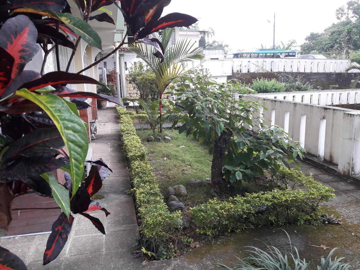Hotel Ecologico Riverside Quevedo Exterior photo